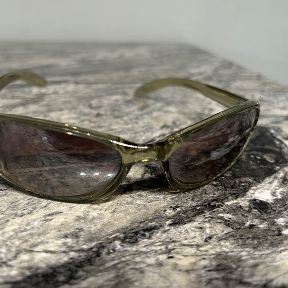 Stylish Green Sunglasses main image 7